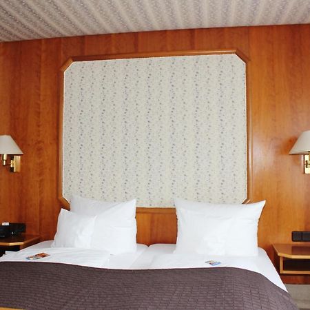 Landhotel Zum Boehm Roth  Extérieur photo