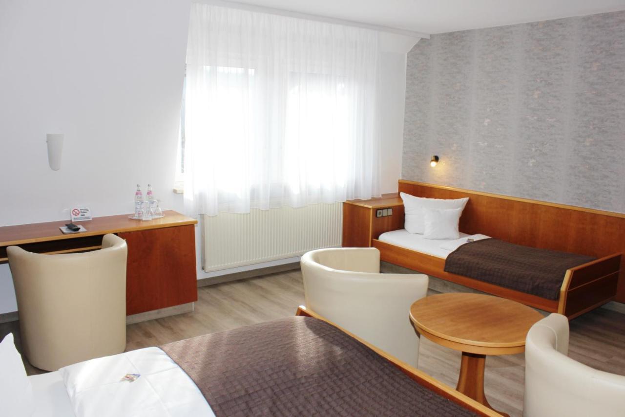 Landhotel Zum Boehm Roth  Extérieur photo