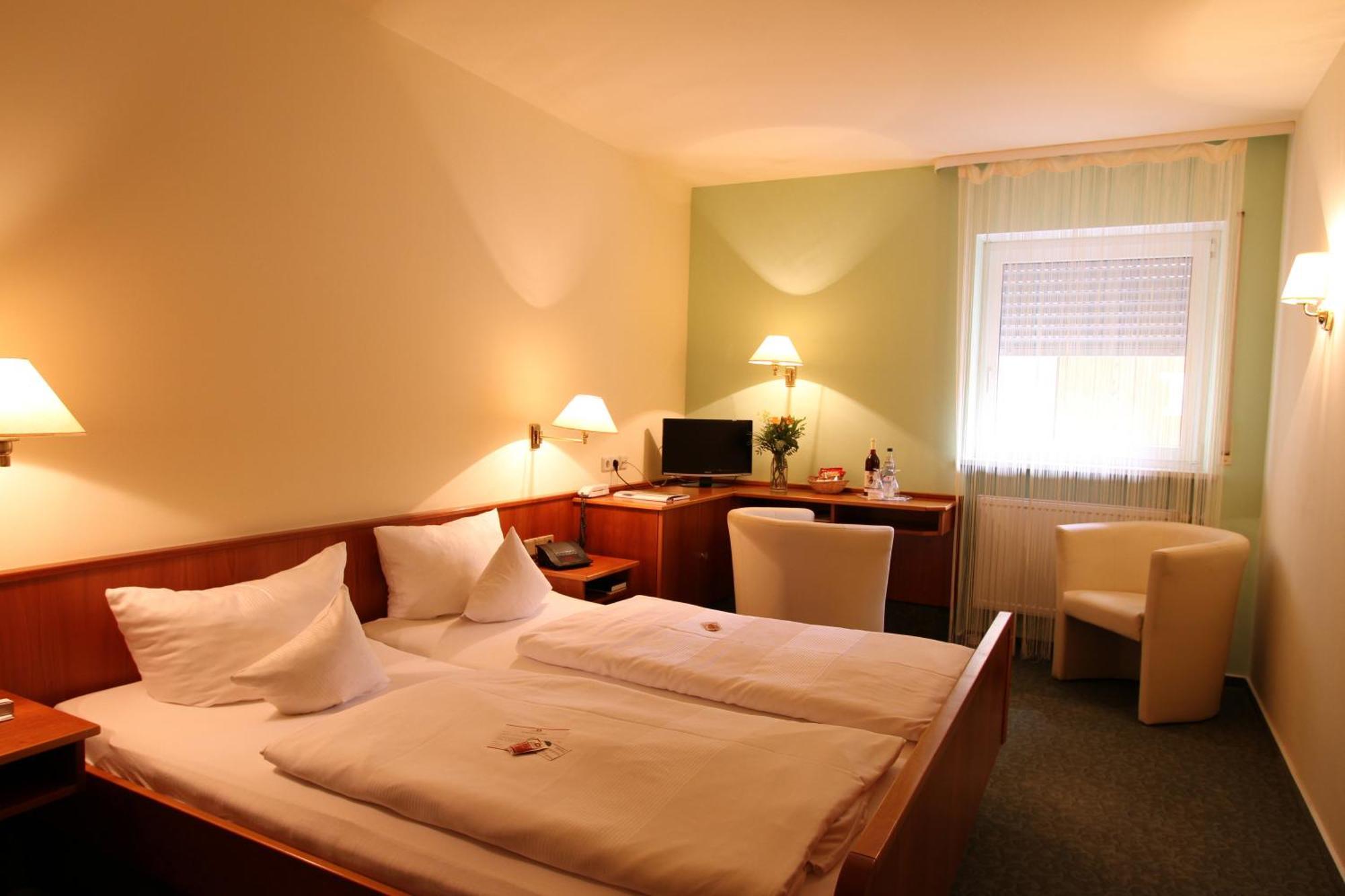 Landhotel Zum Boehm Roth  Chambre photo